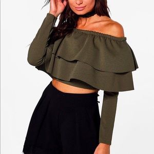 Off the shoulder crop